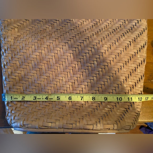 Bembien Woven Leather Tote Bag - Picture 13 of 13